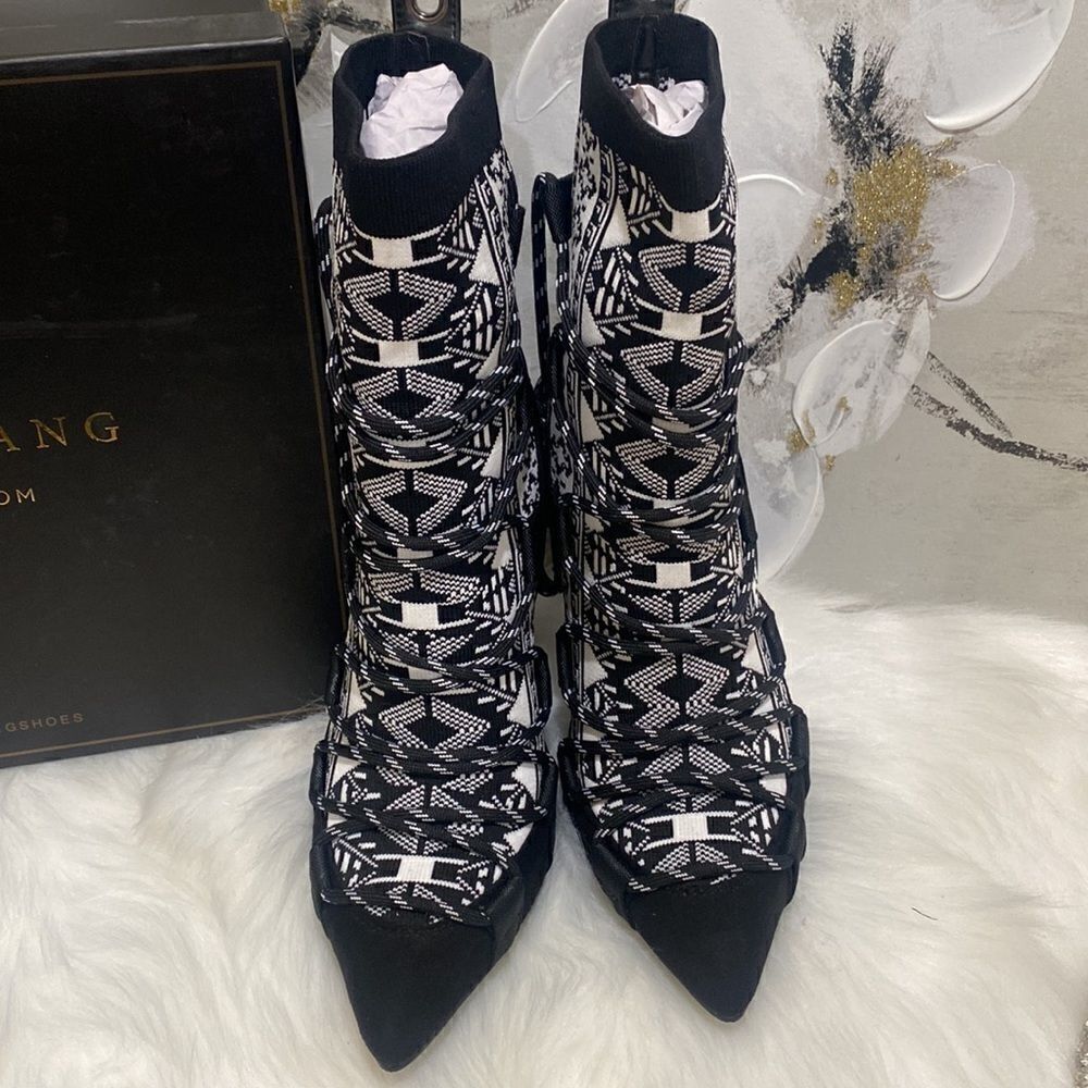 Stiletto Bootie Size 7.5 - Color- Black- White - Picture 1 of 6